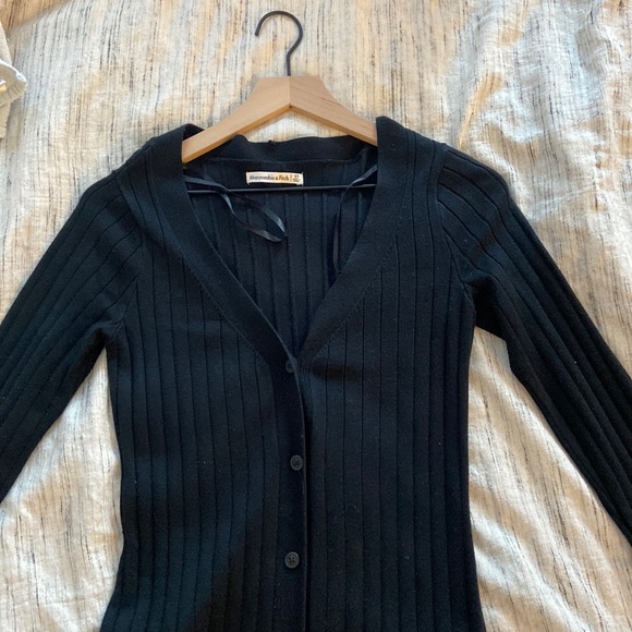 Abercrombie Button-Through Deep-V Mini Sweater Dress - Picture 3 of 4